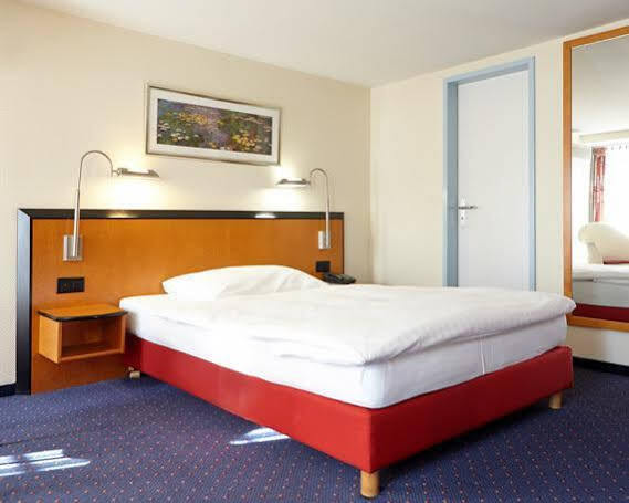 Hotel Loewen Am See ซูก ภายนอก รูปภาพ